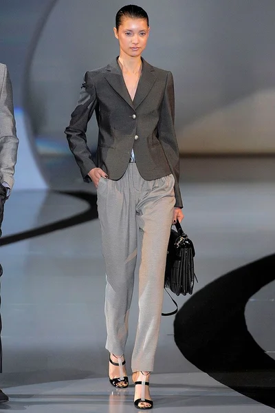 Look 3
